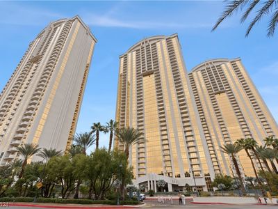 135 Harmon Ave #3602/3604