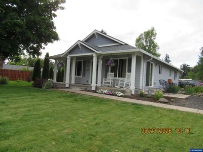 553 SW Kingwood Ave