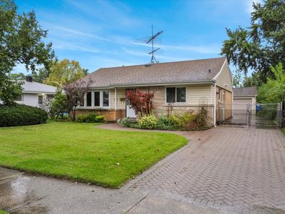 Property at 7348 Davis St, Morton Grove, IL