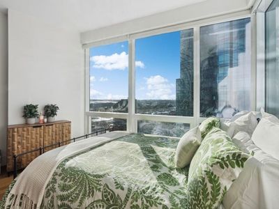 77 Hudson St APT 2612