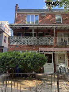 362 Webster Ave