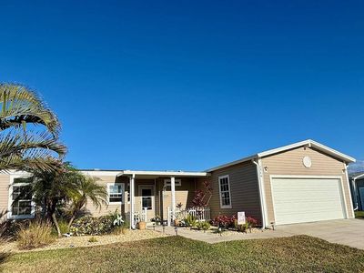 3946 Manatee Club Dr