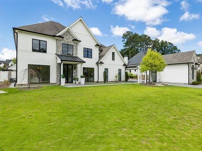 212 Brooke Dr
