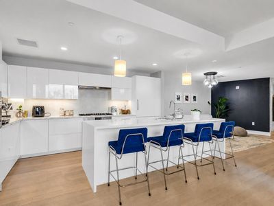 9 Avenue At Port Imperial #712