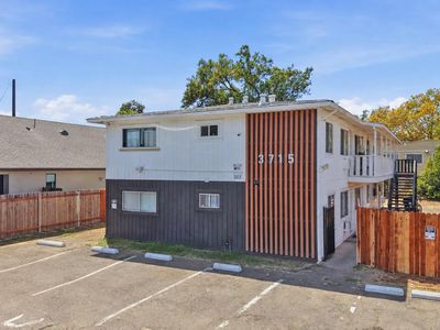 3715 Norwood Ave