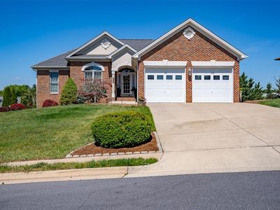 121 Leonard Ct