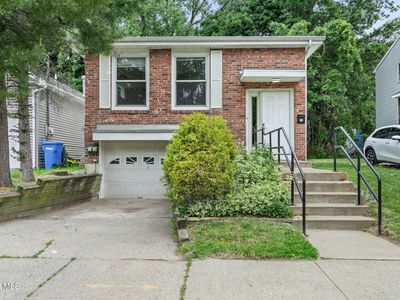 22 View Avenue