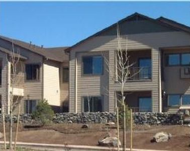 1975 S Blooming Hills Dr #205