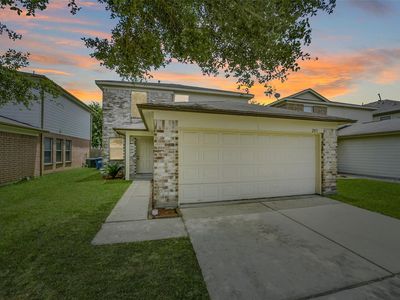 2811 Packard Elm St