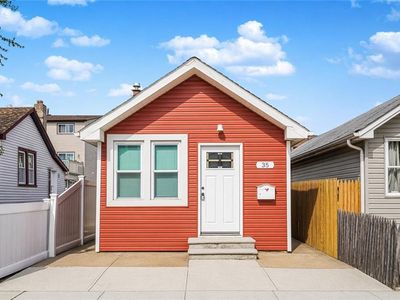 35 Milbank Rd