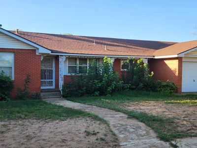 Property at 805 W 6th St, Post, TX