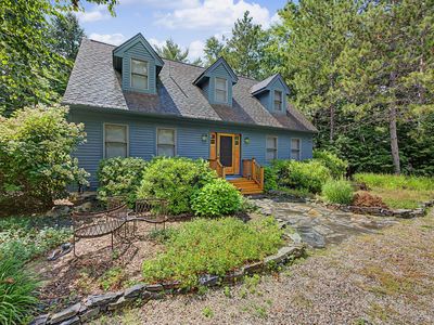 45 Knowles Point Road