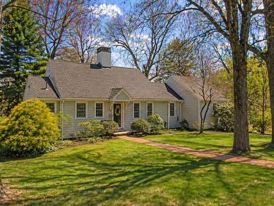 22 Standish Rd