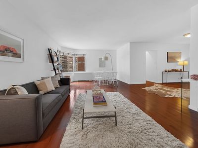 360 E 72nd St APT B411