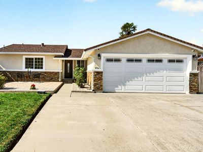 32526 Jacklynn Dr