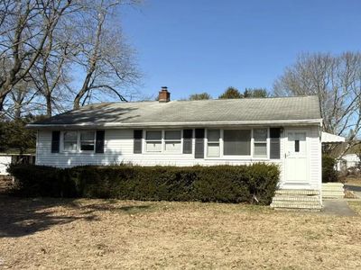 325 Sharon Rd