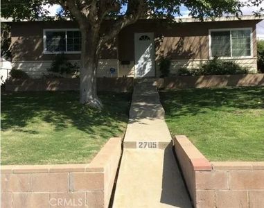 2705 Pomona St