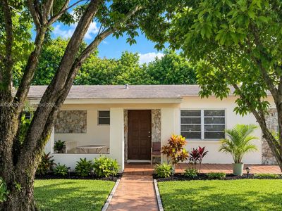 3420 NW 87th Ter