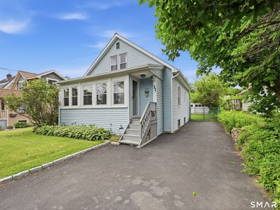 37 Fleetwood Avenue