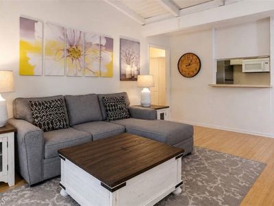 1345 Cabrillo Park Dr APT P14
