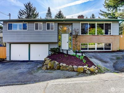 11242 A Fremont Avenue N