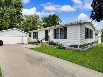 22 Geneva Ct
