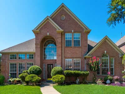3809 Rockbrook Dr