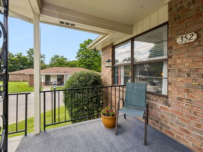 352 Deer Lake Dr