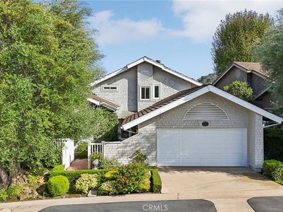 27 Mela Ln