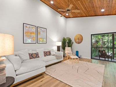 2125 Pine Creek Blvd APT 205