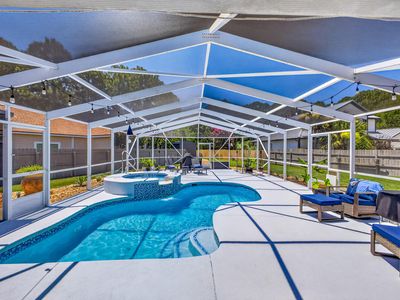 19 Wind Spray Ct
