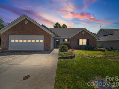 110 Hidden Creek Cir