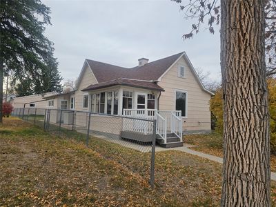 1504 6th Ave N