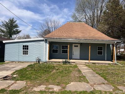 303 E North St