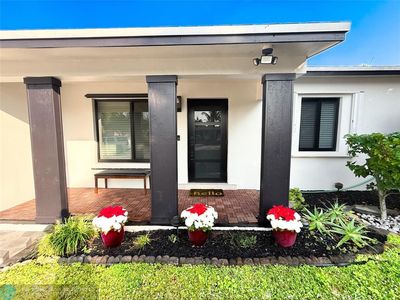 Property at 5240 NE 1st Ave, Oakland Park, FL