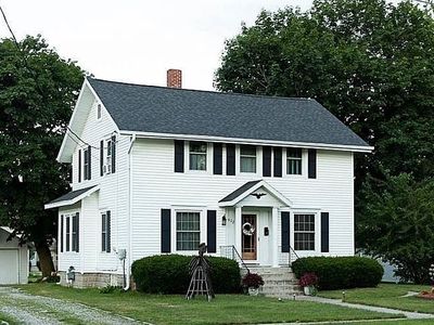 Property at 412 N Woodlawn Ave, Lake City, IA
