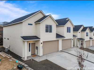 Property at 5857 W 40th Ct, Kennewick, WA