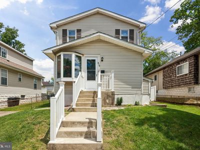 878 Crescent Ave