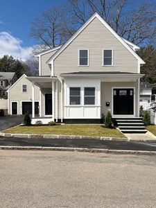 24 N Byron Ave