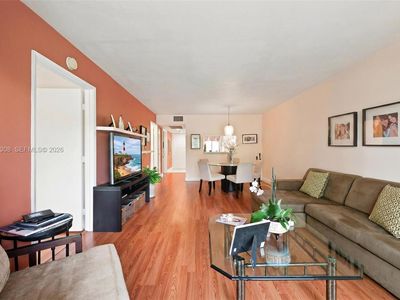 901 SW 138th Ave APT 305C