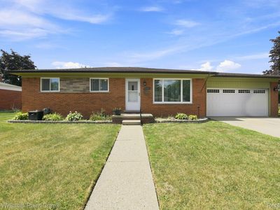 Property at 32329 Susilane St, Roseville, MI