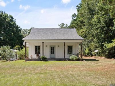 10504 Camelot Sq