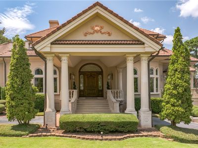 1402 Indian Hills Dr