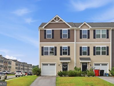 72 Snickers Ct