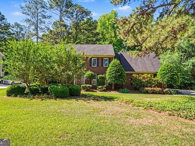 1632 Ellington Rd SE