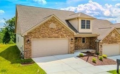 Property at 742 Sandstone Way, Belle Vernon, PA