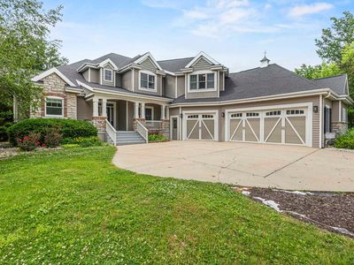 4479 Shooting Star Ave