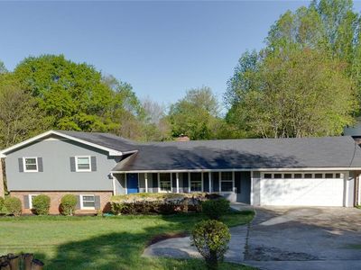 5130 Happy Hollow Rd