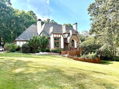 303 Whitcomb Hl