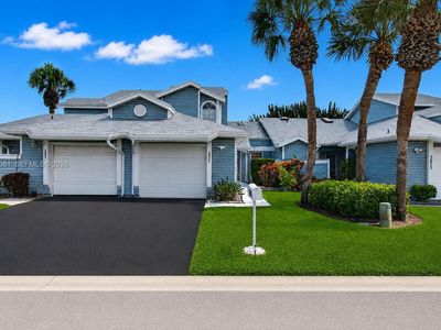 3855 Island Club Cir